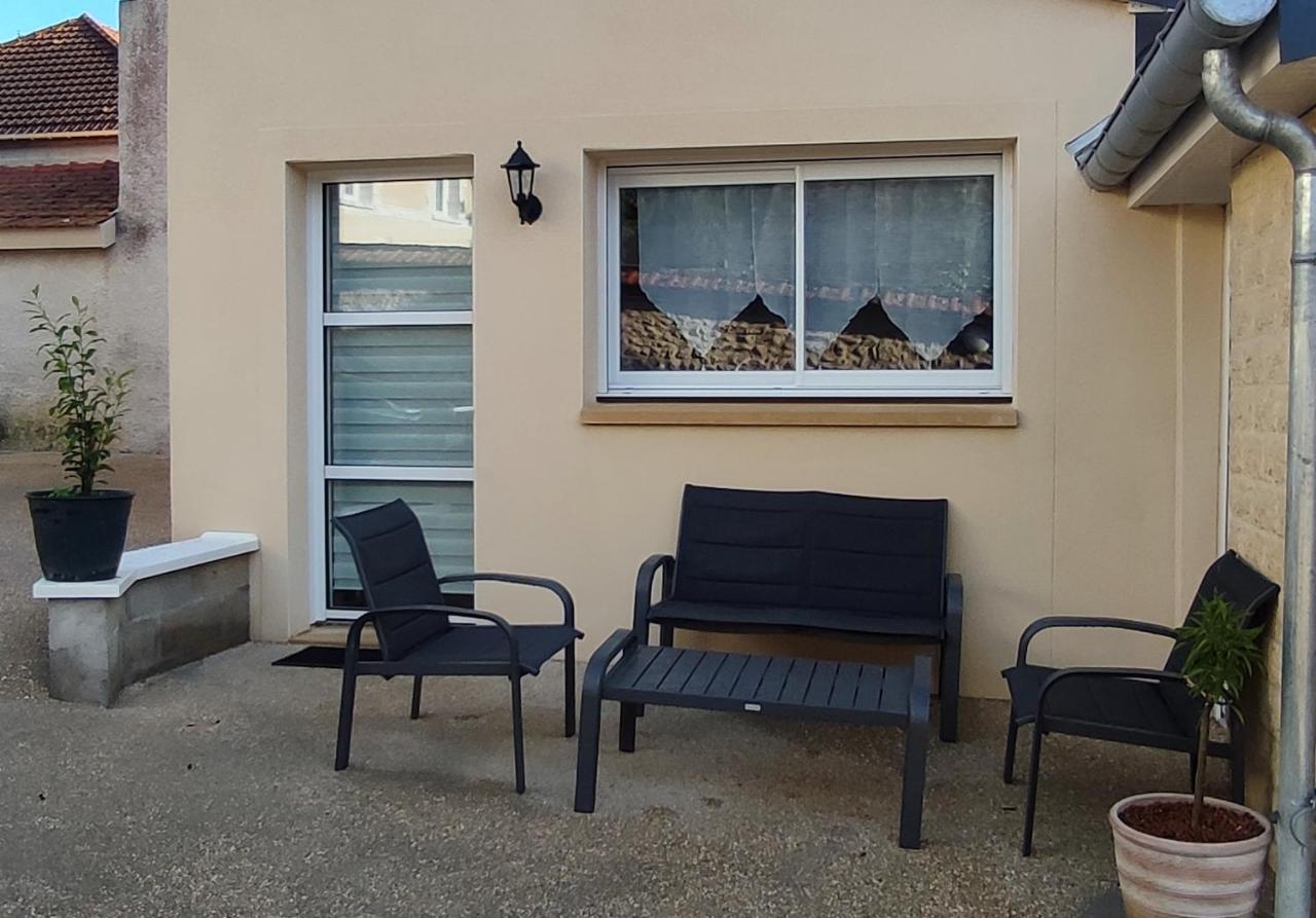 Maison Studio 4 Personnes Avec Mezzanine Saint-Marcel  Exterior foto